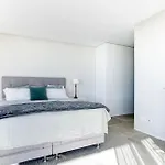 2 Rua Palmas - Luxurious, Stylish & Modern Villa Carvoeiro (Lagoa)