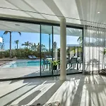 2 Rua Palmas - Luxurious, Stylish & Modern Villa