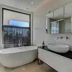 2 Rua Palmas - Luxurious, Stylish & Modern *