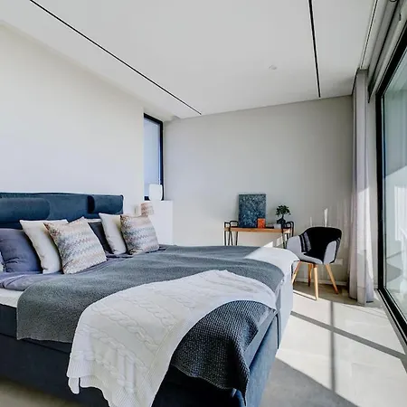 2 Rua Palmas - Luxurious, Stylish & Modern 别墅