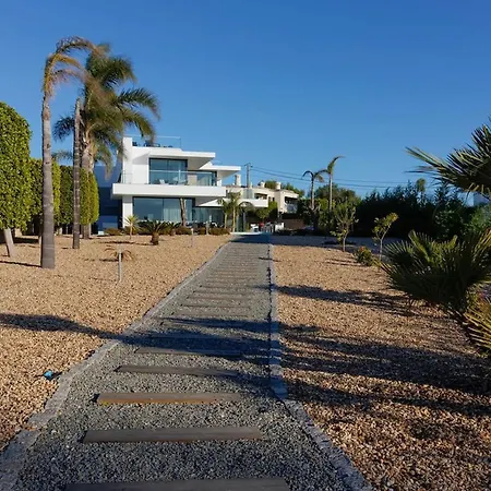 2 Rua Palmas - Luxurious, Stylish & Modern *