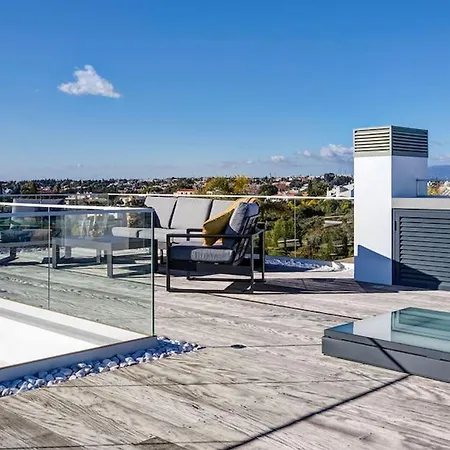 Villa 2 Rua Palmas - Luxurious, Stylish & Modern *