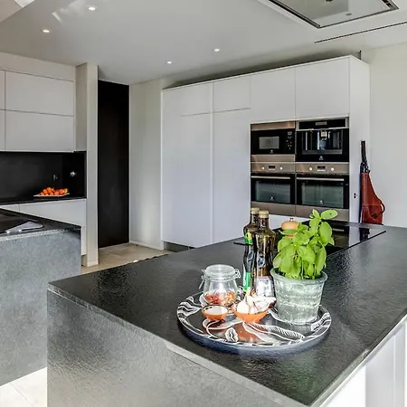 Villa 2 Rua Palmas - Luxurious, Stylish & Modern Carvoeiro (Lagoa)